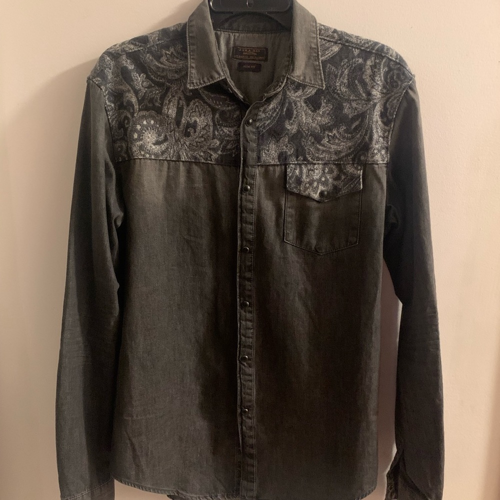 Zara Man Denim Couture size large, slim fit, distressed black with print.
